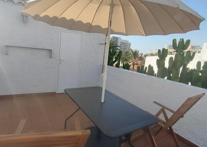 Apartman Quiet Duplex Close To The *