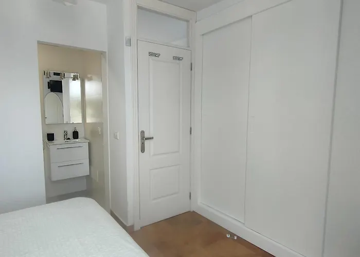 Quiet Duplex Close To The Apartamento