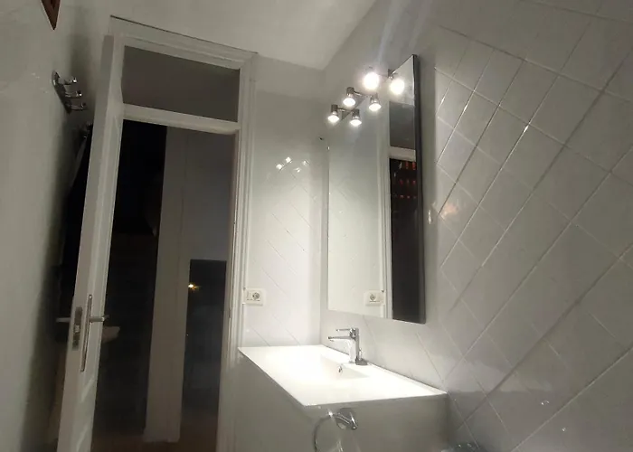 Apartman Quiet Duplex Close To The