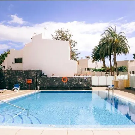 Quiet Duplex Close To The