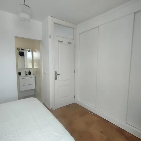 Quiet Duplex Close To The Apartment